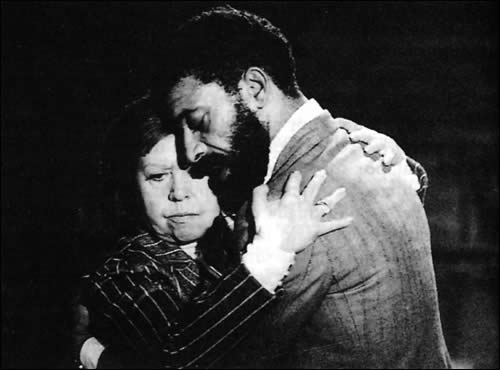 TODOS NOS LLAMAMOS AL&Iacute;