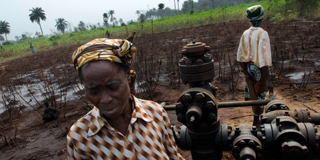 Nigeria: tierra contaminada, tierra que arde